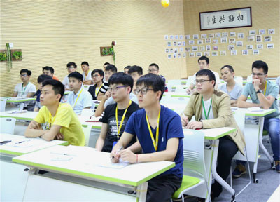 不断精进，强化技术核心竞争优势|犀牛云解决方案事业部5月新框架培训