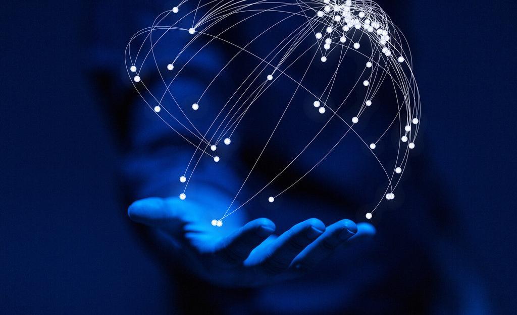 签约京睿智名流传媒广告有限公司